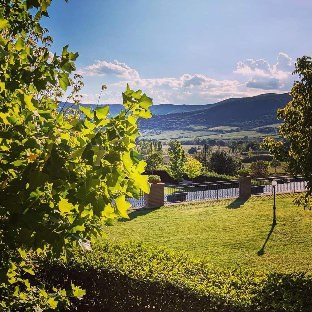 Villa La Fonte Di Montebuono à Magione Extérieur photo